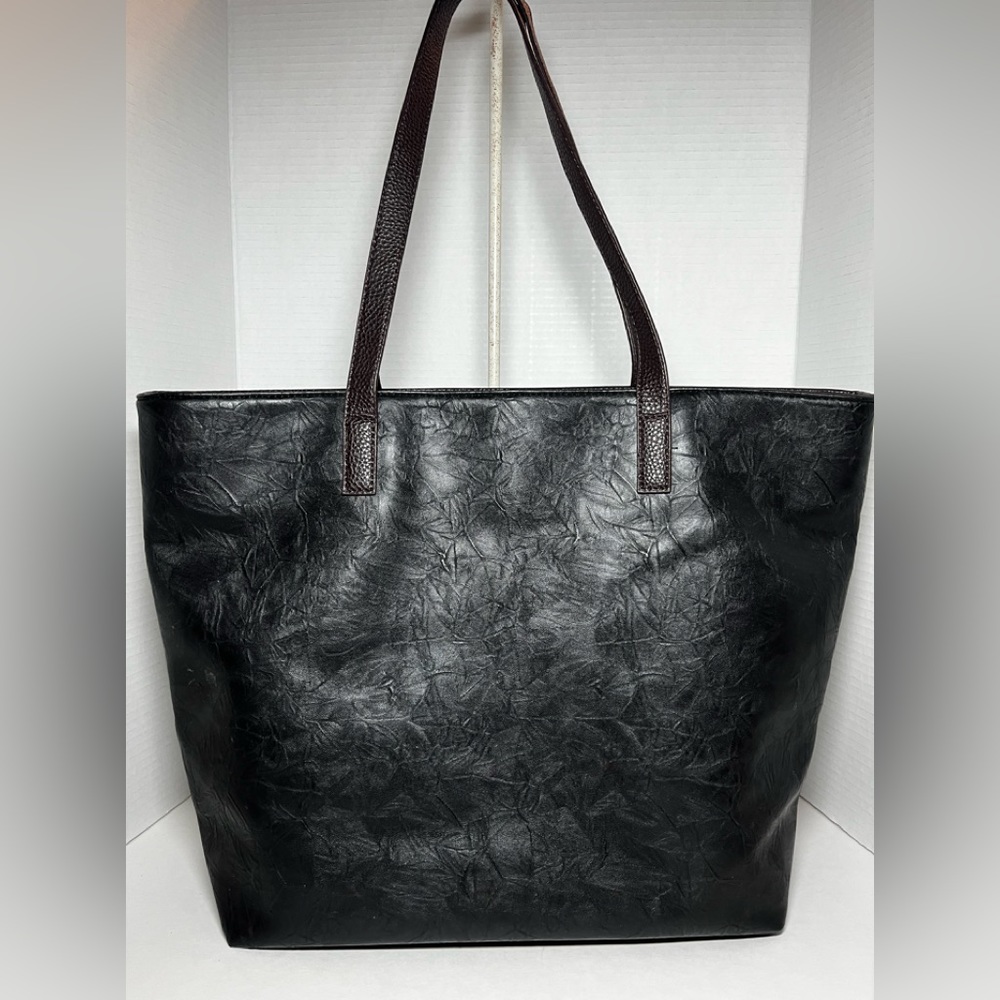 Bueno Black Textured Tote